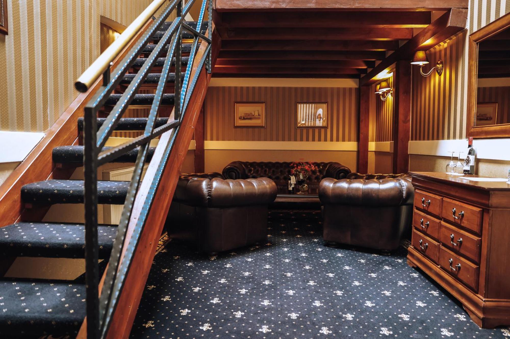 Hotel Diament Bella Notte Katowice - Хожув Экстерьер фото